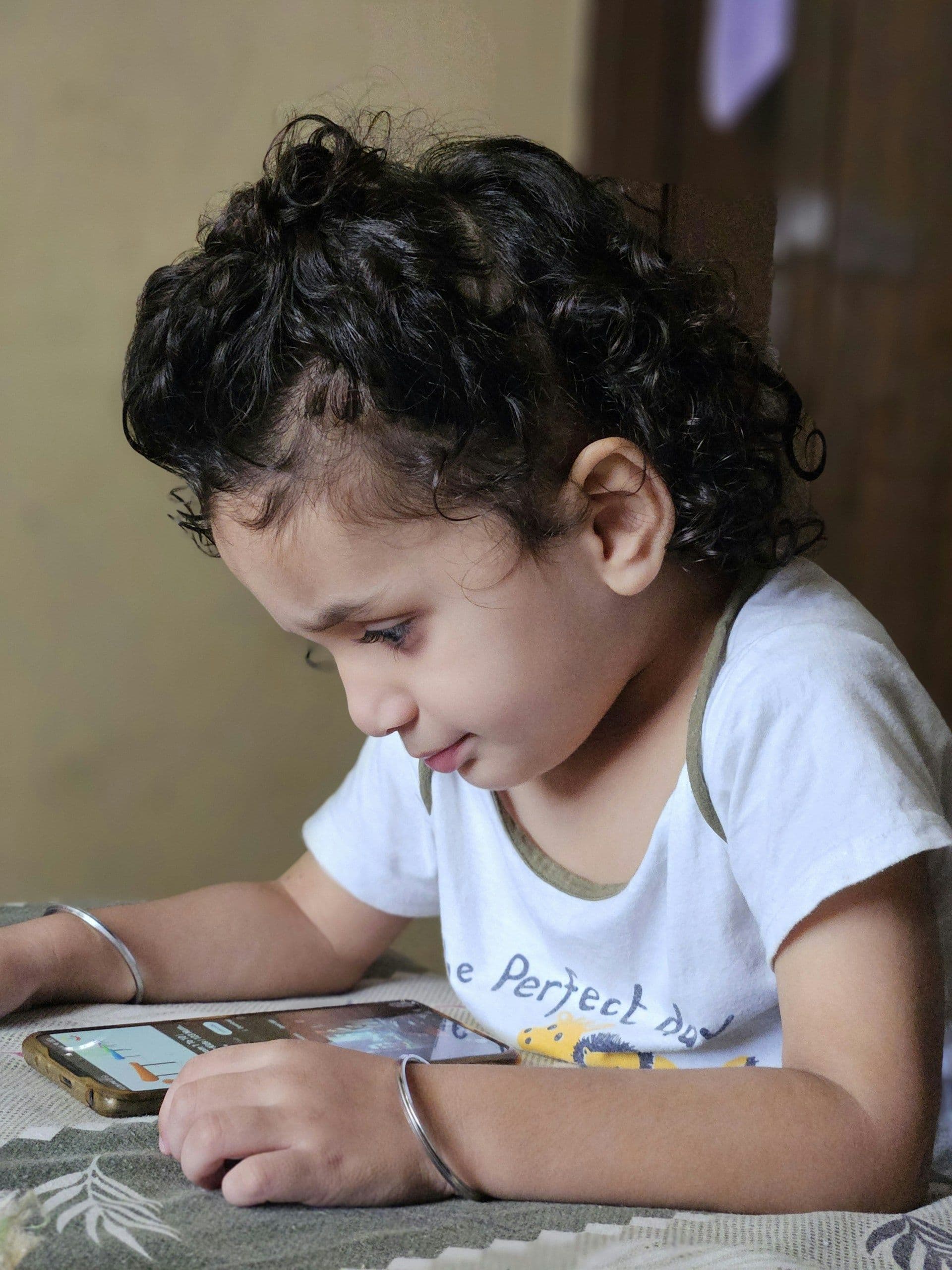 Best Ways to Reduce Screen Time While Helping Kids Learn